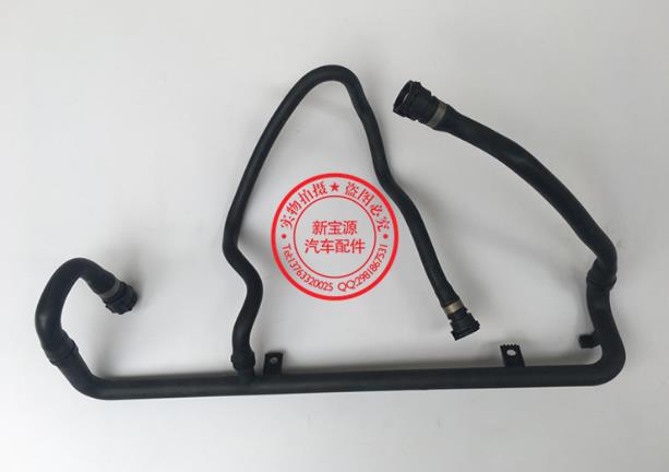 适用于宝马3系E46  318 320 325 330 四通水管 三通水箱散热水管