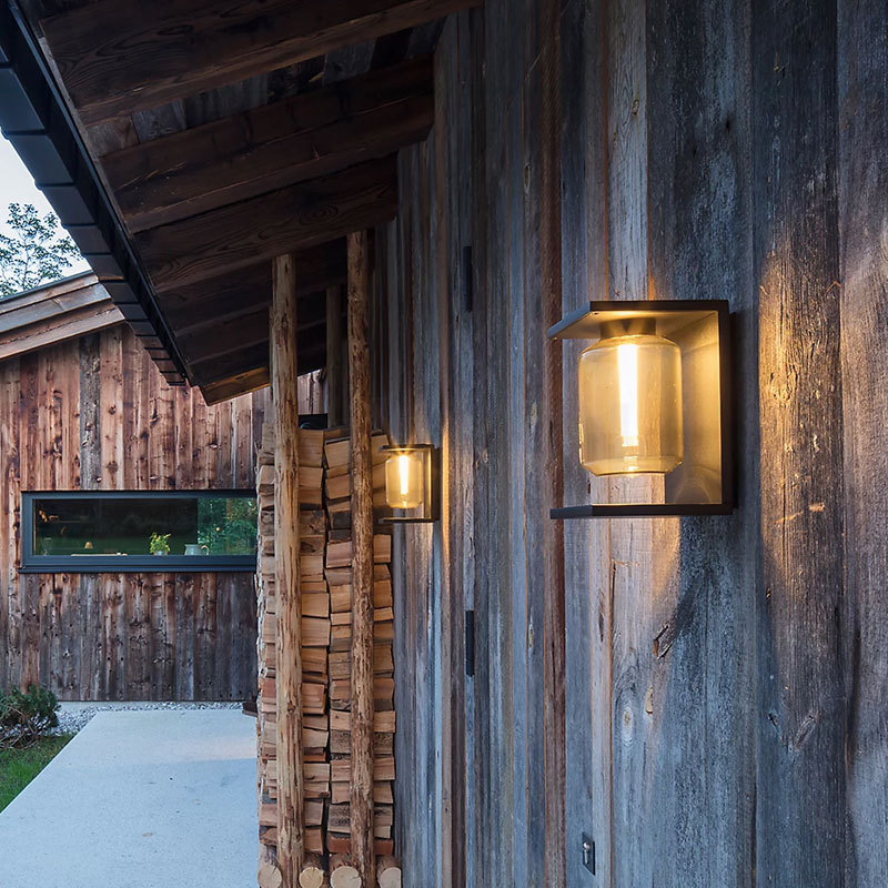 Outdoor waterproof wall lamp solar garden lamp Villa lamp door side wall lamp outdoor garden wall lamp door lamp