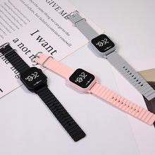 新款小方块触屏LED学生党看时间电子表户外运动休闲海洋带手表