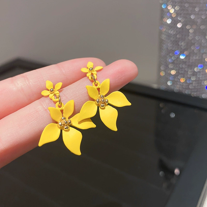 Серьги — коллекция модной желтой Fresh, цветы и минималистичные стили, гипоаллергенные штифты