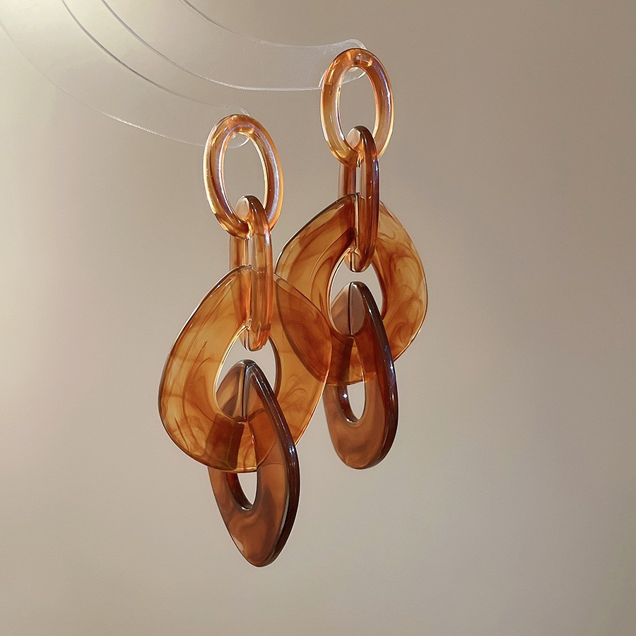 Retro Merrade curry plata aguja pendientes de moda versátil Hong Kong aretes de estilo ligero lujo alta sensación otoño invierno pendientes