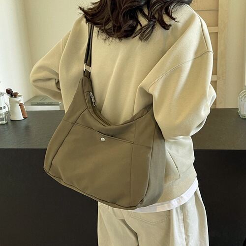 Leisure Large Backpack for Women 2025 Fashion Classy Crossbody Bag Spring Shoulder Bag Large Capacity Fabric Bag