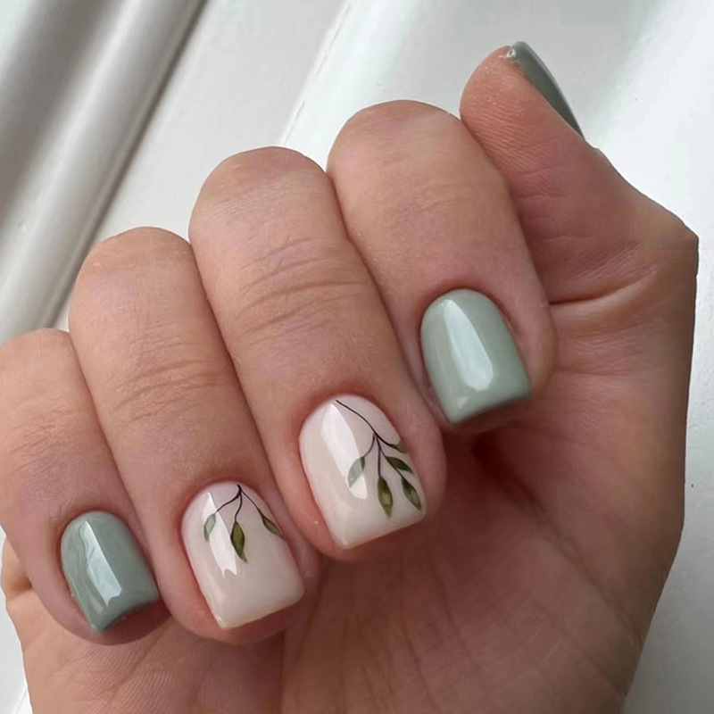 Natural Summer Fresh Short Nail Art Elegant Lake Green Gradient Leaves Fake Nail Finished 24 Boxed Nails Natural Summer Fresh Short Nail Art Elegant Lake Green Gradient Leaves Fake Nail Finished 24 Boxed Nails
