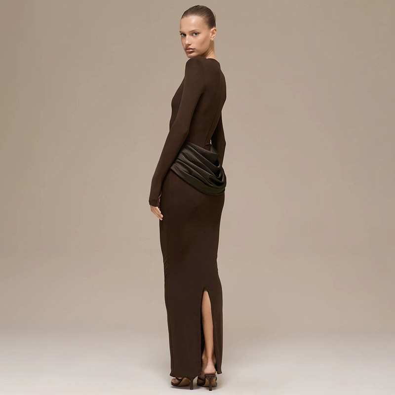 2025 transfronterizo Europa y América ropa de mujer otoño y invierno nuevo temperamento de color sólido mangas largas plegadas delgadas bolsas de cadera vestido largo para mujeres