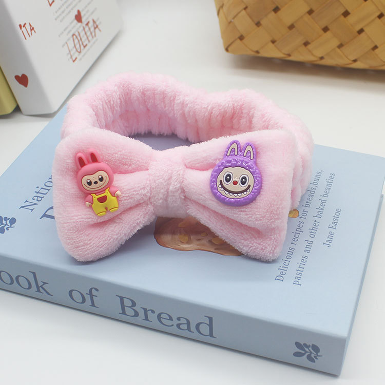 Nuevos dibujos animados tela de tela correa de pelo al por mayor extraña peluche lavado facial maquillaje de tela de tela de tela de banda de mariposa final de cabello de chicas