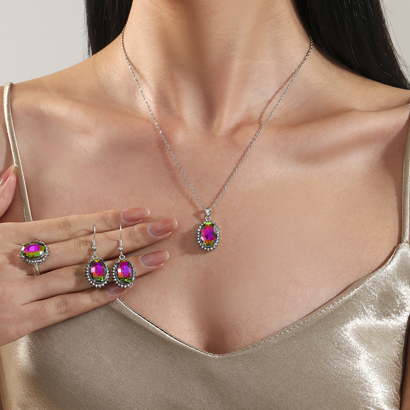 Yun Brocade transfronterizo explosión elíptica imitación de zircon conjunto superbrillo anillo pendientes collar joyas conjunto de joyas al por mayor