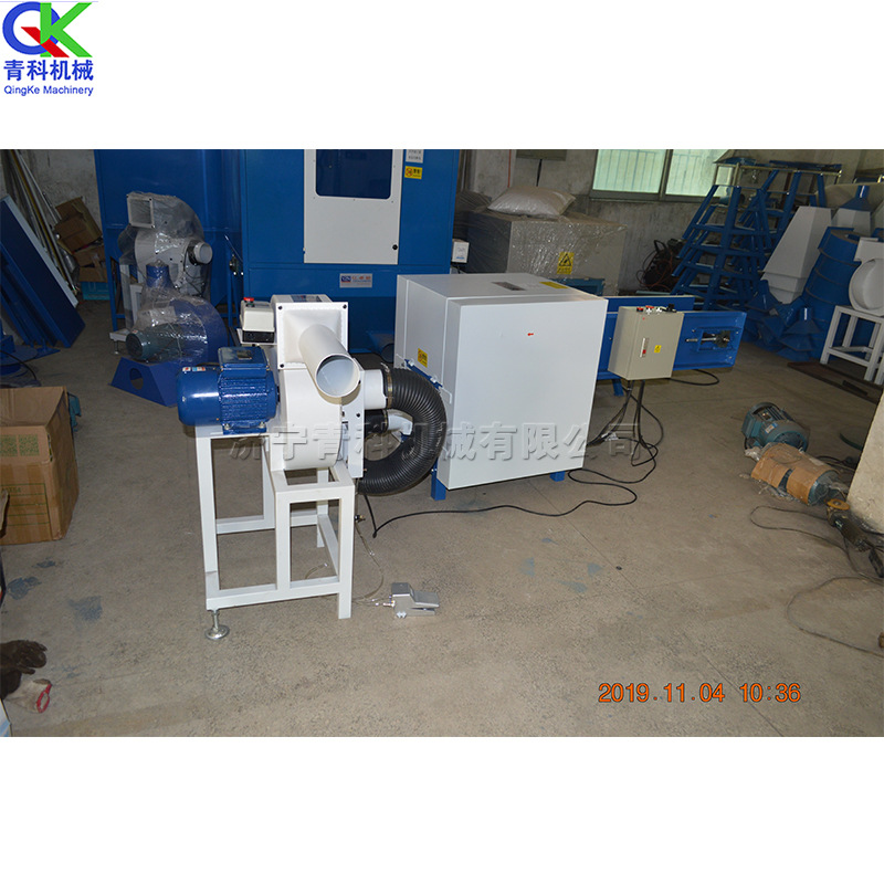 毛绒玩具抱枕松棉机 旧羊毛衫棉被开松机 三维螺丝棉梳棉机