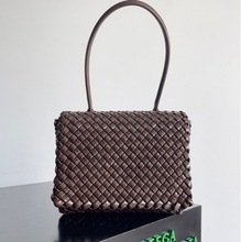 B���^��ţƤ������Ƥ�ֹ��߶˴����L�W��Ů���μ��