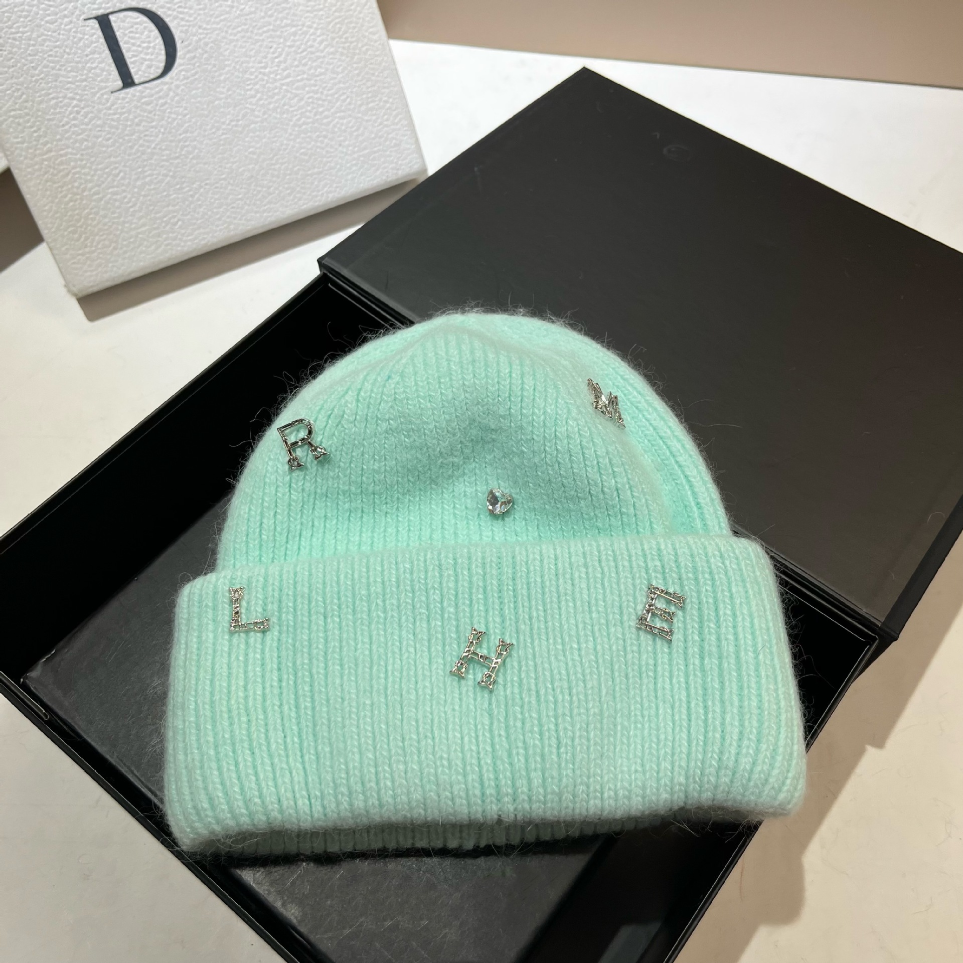 [Rabbit Hair] Winter Nordic enlarged and elongated double folded face small knitted Korean version letter warm ear_voghion.com