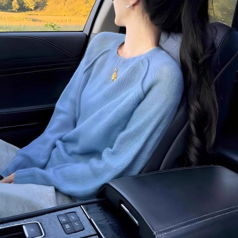Korean Chic Sky Blue Loose Knitted Sweater Autum Women's High-End Wear Lazy and Stylish Knitted Top