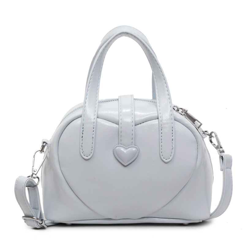 Bolsos populares de este año 2025 verano nuevo estilo bolso femenino diseño de nicho bolso de hombro moda amor bolso de mensajero marea