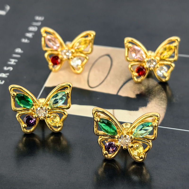 1 Pair Simple Style Butterfly Copper Ear Studs display picture 5