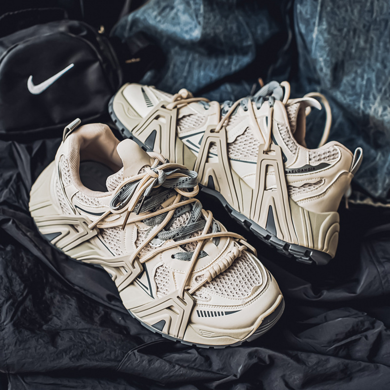 2025 nuevo estilo Four Seasons Sports Malla Casual Zapatos de hombre de suela gruesa Zapatos deportivos de estilo Harajuku para jóvenes al aire libre