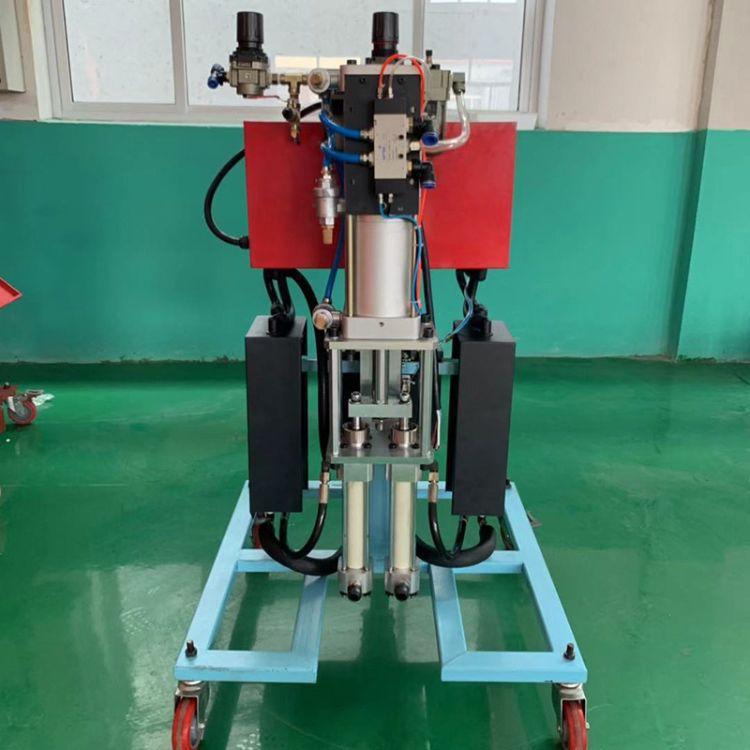 Equipo de pulverización de recubrimiento impermeable multifuncional máquina de espuma de aislamiento de poliuretano de alta potencia máquina de pulverización de poliuretano