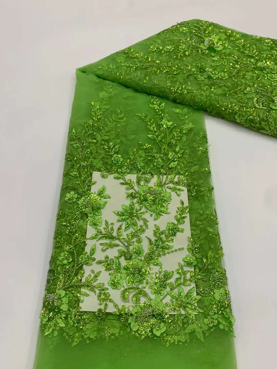 Hecho a mano con cuentas de tela de encaje vestido de novia encaje bordado tela vestidos de novia JX3464