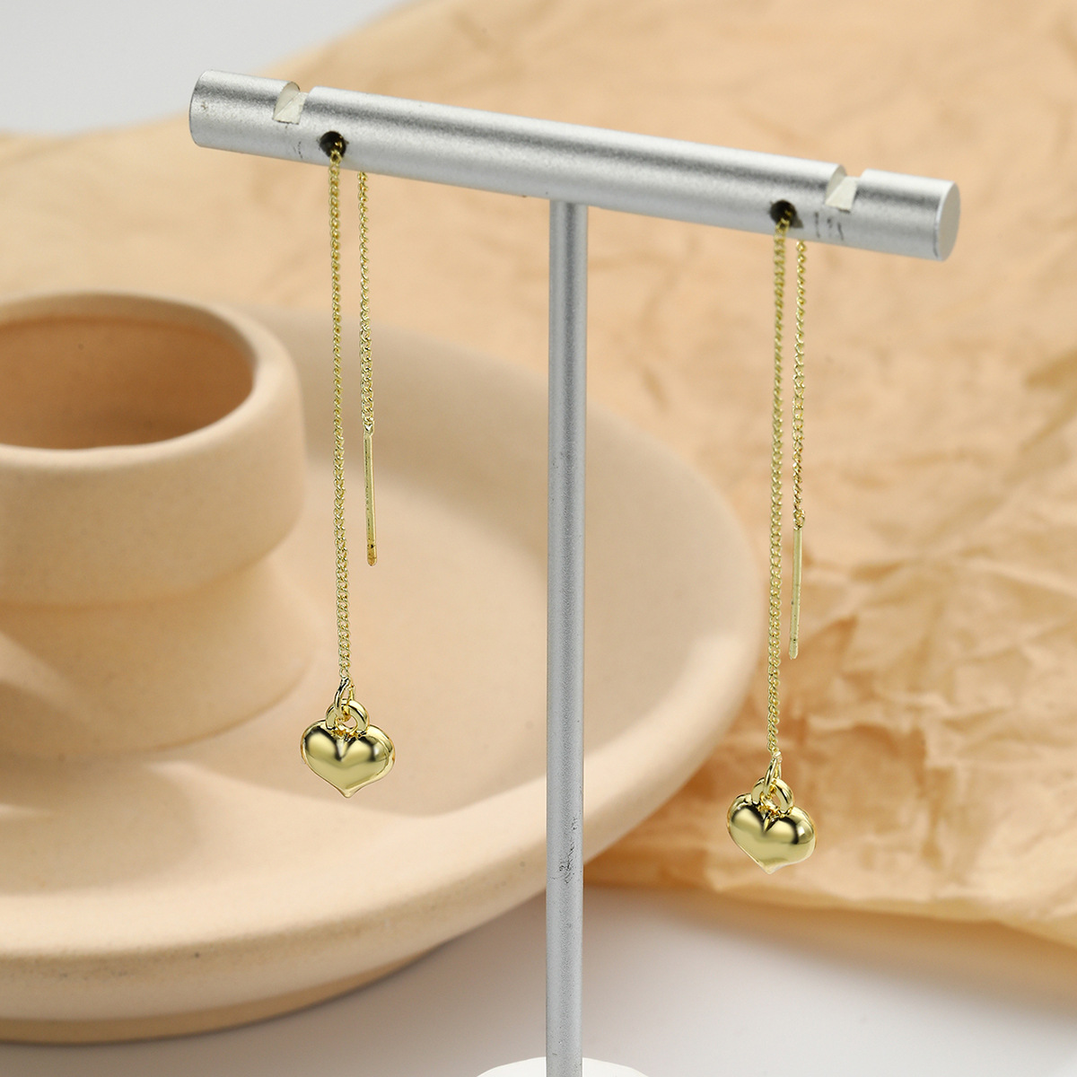 hot accessories Long high end pearl earrings Zircon crystal bee earrings Colorful bird earrings_voghion.com