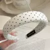 Dots of white waves