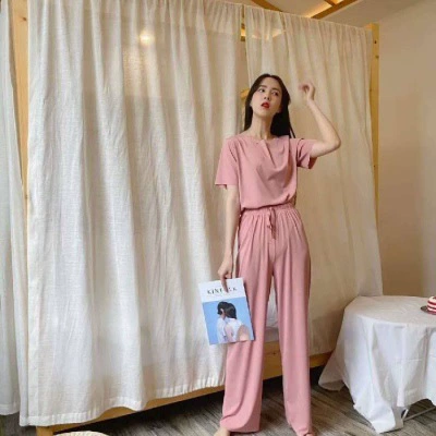 Оптовая продажа 2023 Летний Новый ледяной Шелковый костюм повседневные женские свободные домашние брюки с короткими рукавами и широкими штанинами комплект из двух предметов