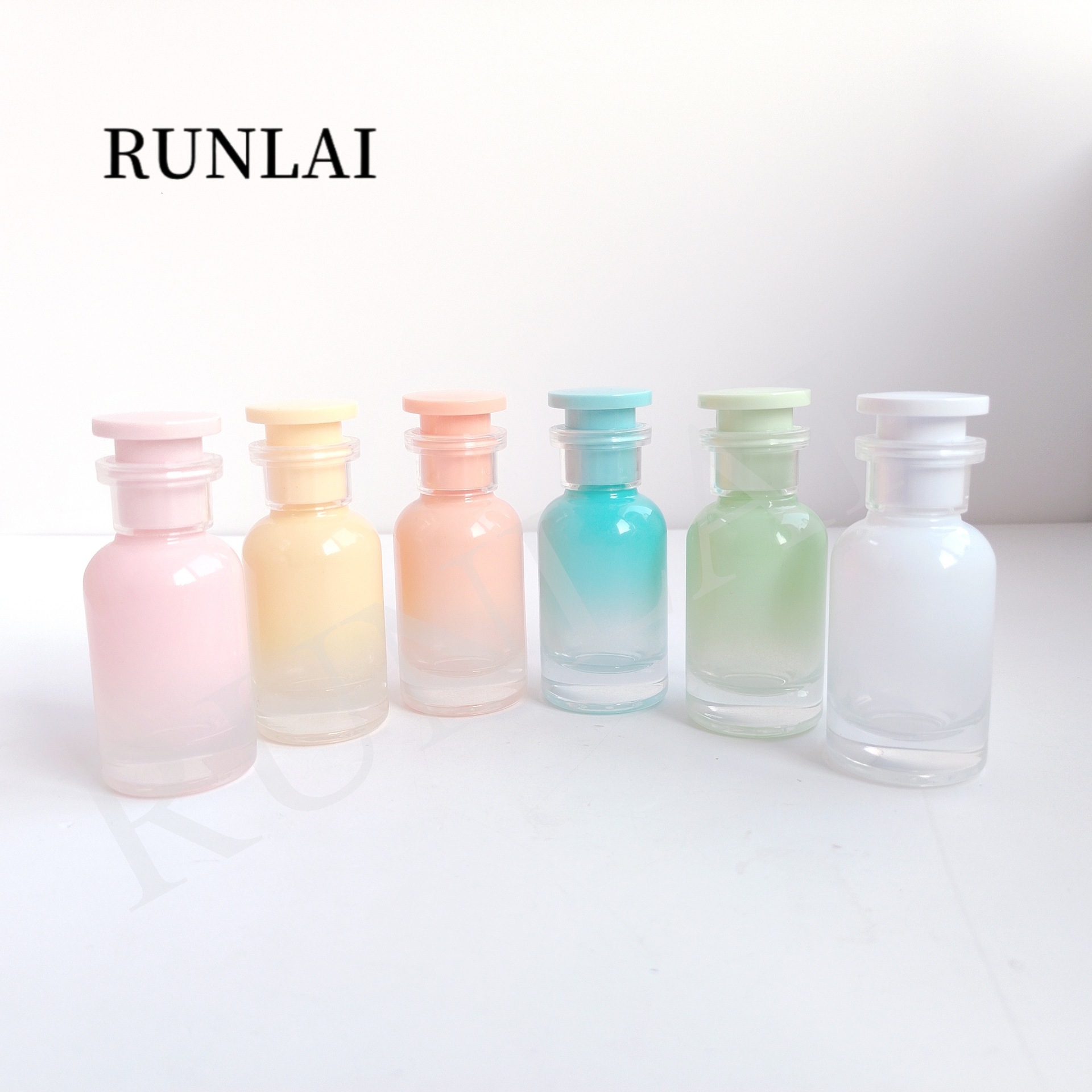 厂家直销现货高档彩色香水分装瓶30ml马卡龙系列perfume bottle