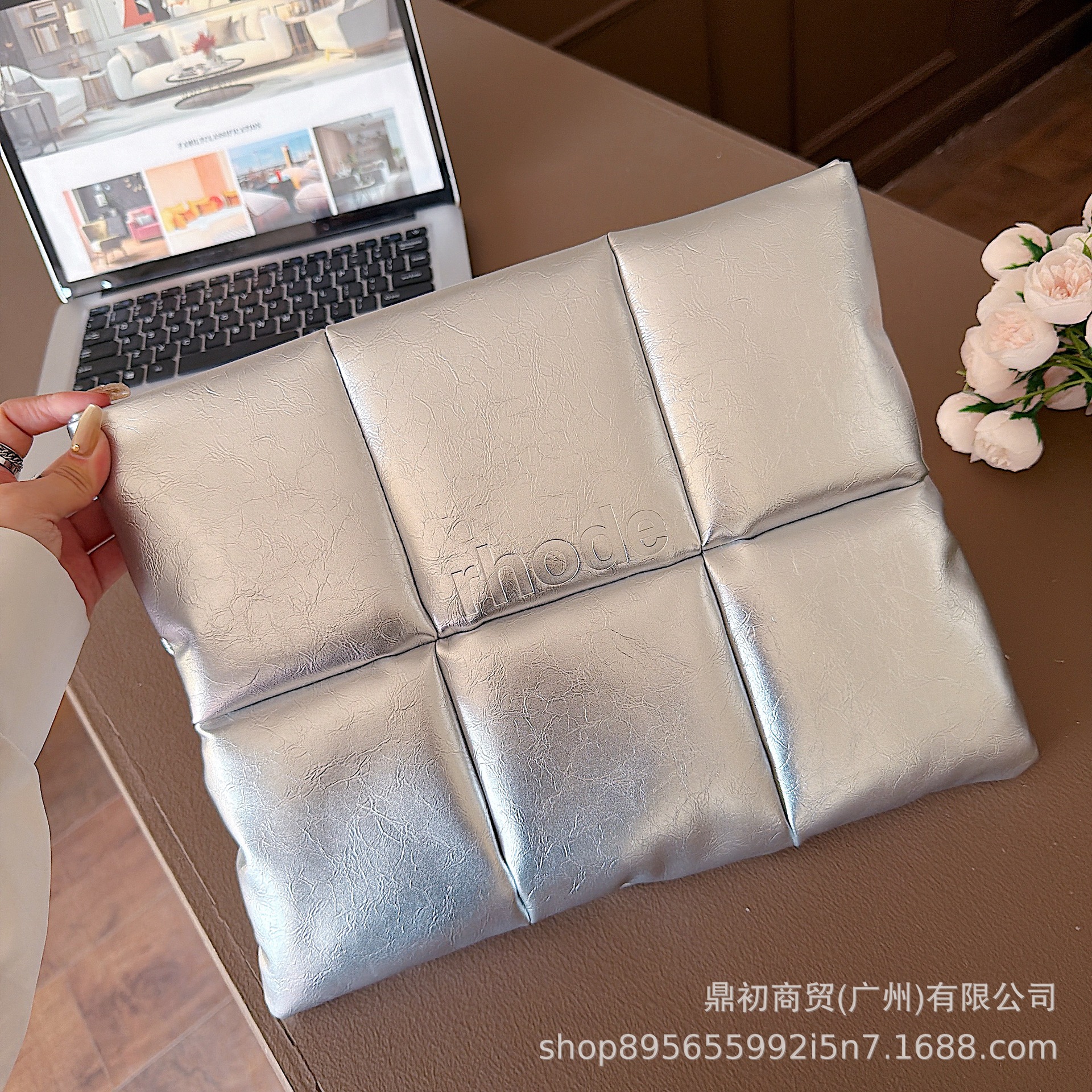 Rhode Hailey el mismo tipo de piel hailey bolsa de maquillaje bolsa de maquillaje bolsa de maquillaje caja