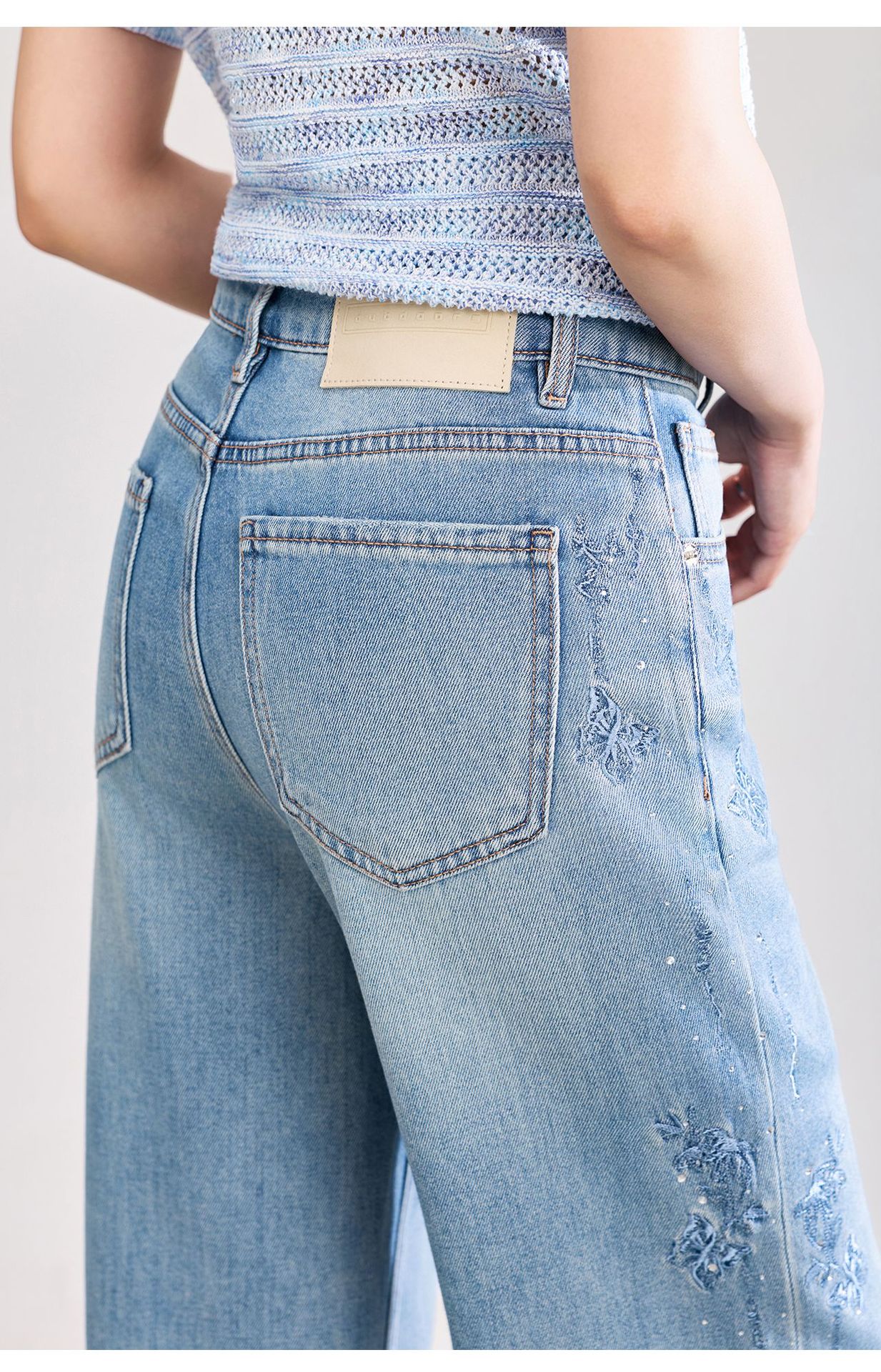 Quần jean nữ ống rộng chất liệu cotton phối lụa, thêu bướm đính kim cương — xanh lam chi tiết 22