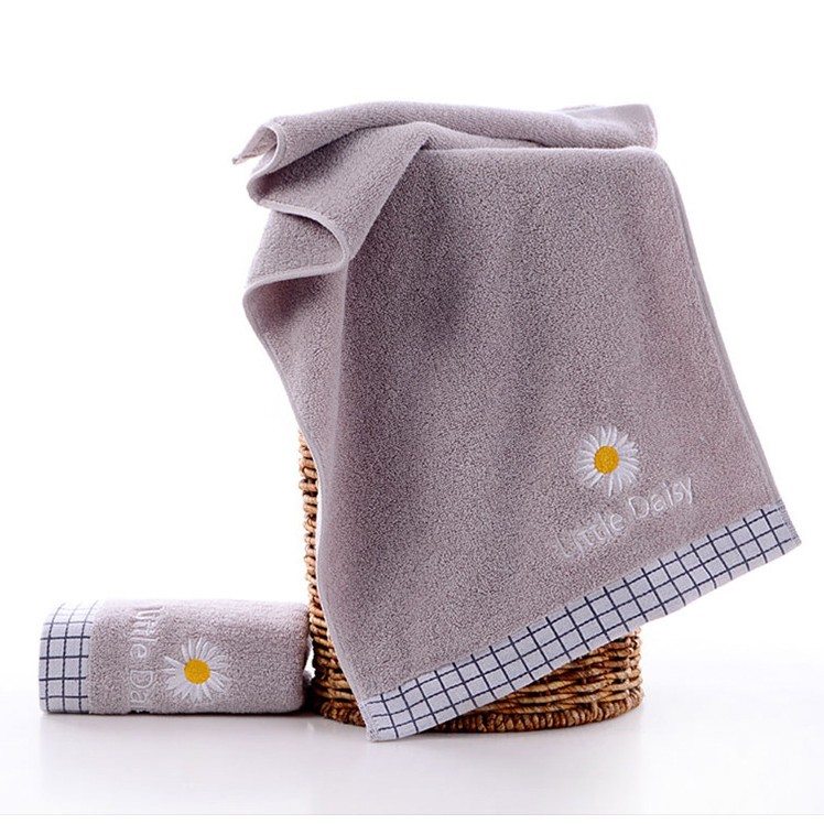 리틀 데이지 라이트 그레이