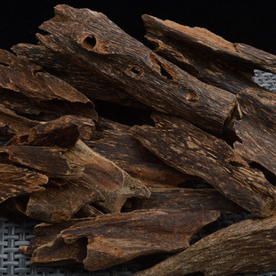���ϳ��㼃��ȻҰ���x©���x����޹��ԭ��߅����Naturalagarwood