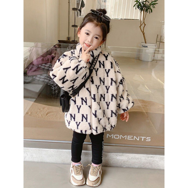 girl Plush thickening Autumn and winter coat 2022 new pattern Imitation fur Boy Western style sweater children jacket