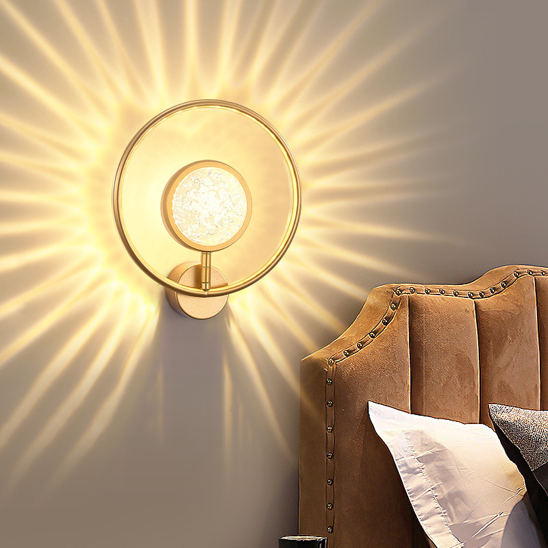 Nueva lámpara de pared de la sala de estar LED lámpara de cabezal de cama de cristal lámpara de pared del dormitorio lujosa lámpara de pared de fondo simple de la sala de estar lámpara de pasillo