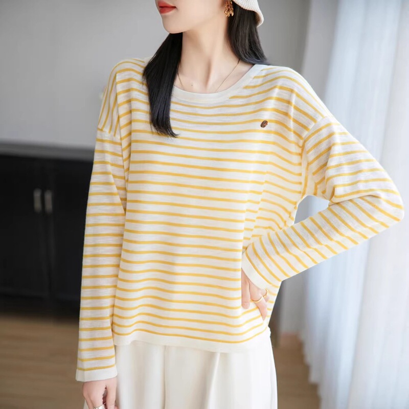 Summer New Style Round Neck Striped Thin Blouse for Women, Breathable, Sun-Protective, Loose-Fitting, Slimming, Gentle Style, Versatile Outerwear Top for Women