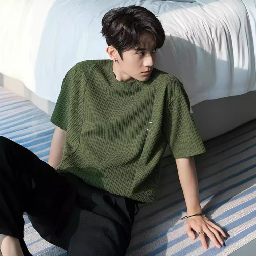 Summer Japanese-style green men's clothing high-end sense fashion loose round neck T-shirt casual knitting texture bar