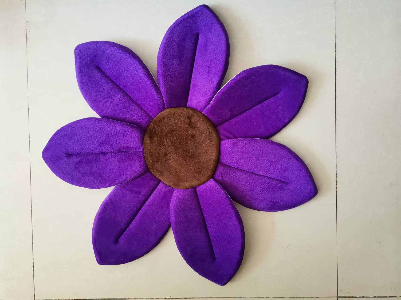 Creativo nuevo baño flor alfombra de baño lindo dibujos animados simulación flor cojín felpa juguete creativo sofá comedor silla cojín