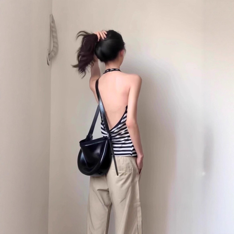 Korean-Style Striped Halter Neck Camisole for Women, Summer 2025 New Model, Thin Slim-Fit Sweet and Spicy Sleeveless Top Korean-Style Striped Halter Neck Camisole for Women, Summer 2025 New Model, Thin Slim-Fit Sweet and Spicy Sleeveless Top