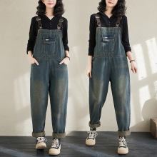 蓝色水洗牛仔背带裤女2024年春秋韩版连体裤宽松显瘦减龄长腿裤潮