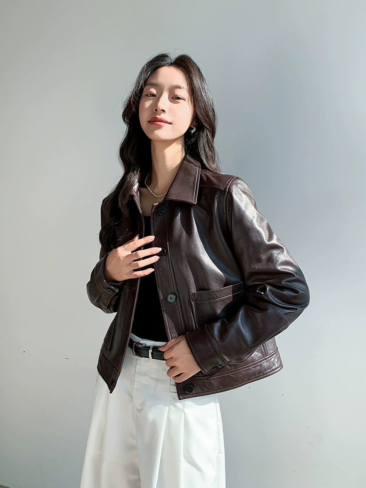 Short fitted demi-season jacket, genuine leather
