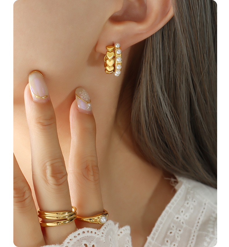 Elegant Heart Shape Titanium Steel Plating Artificial Pearls Ear Studs 1 Pair