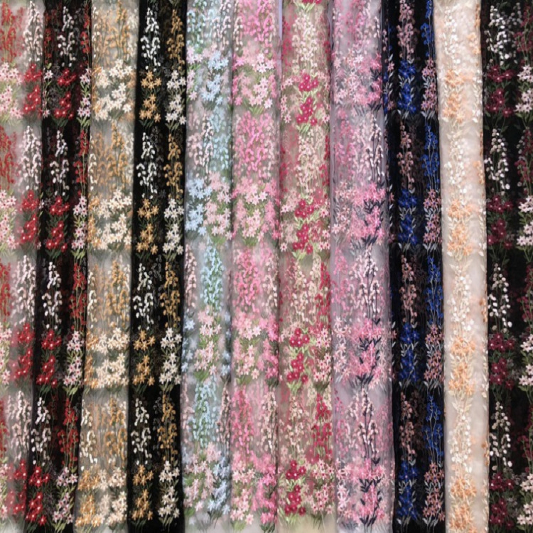 厂家直销 diy服装辅料绣花 网纱刺绣 蕾丝面料 花边布料 葡萄绣花