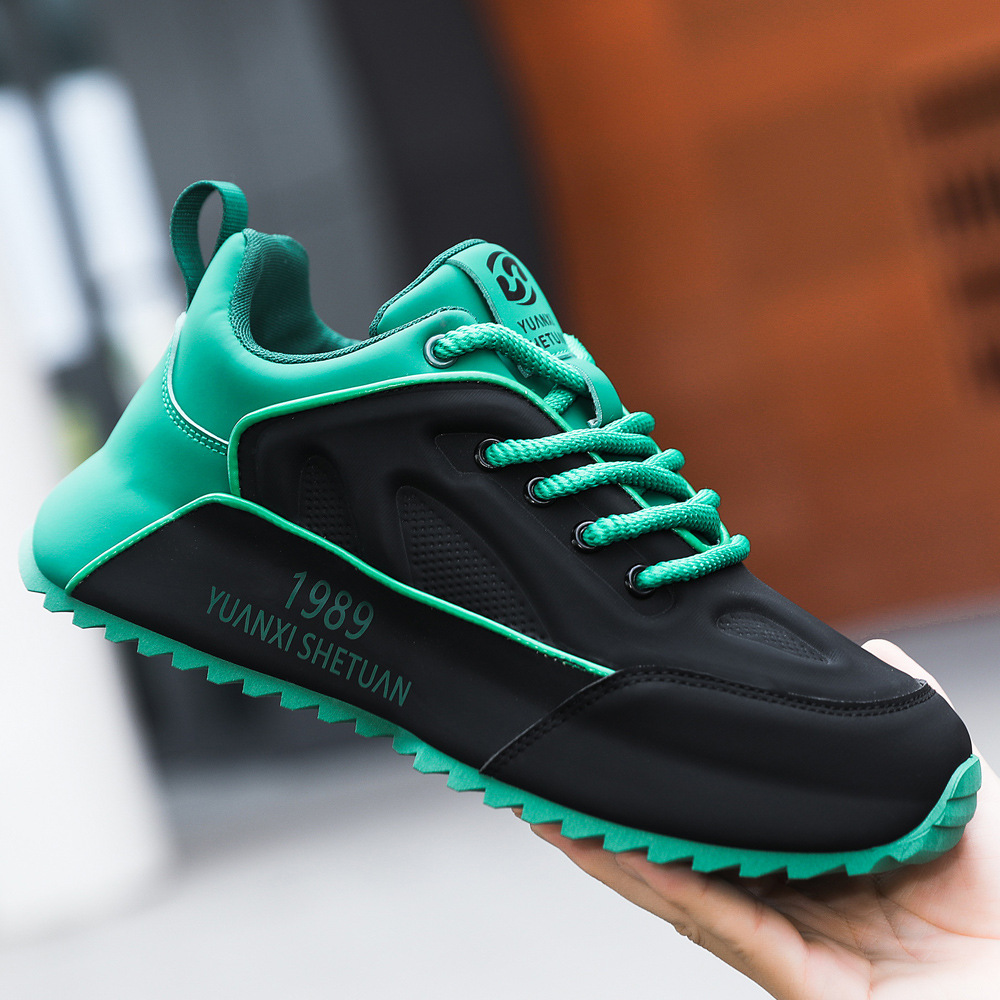 Zapatos de hombre de la estación europea, marca de moda de otoño, sentido de alta gama, deportes de ocio de todo fósforo, correr, aumentar la parte inferior del bolso, zapatos de moda de papá negro