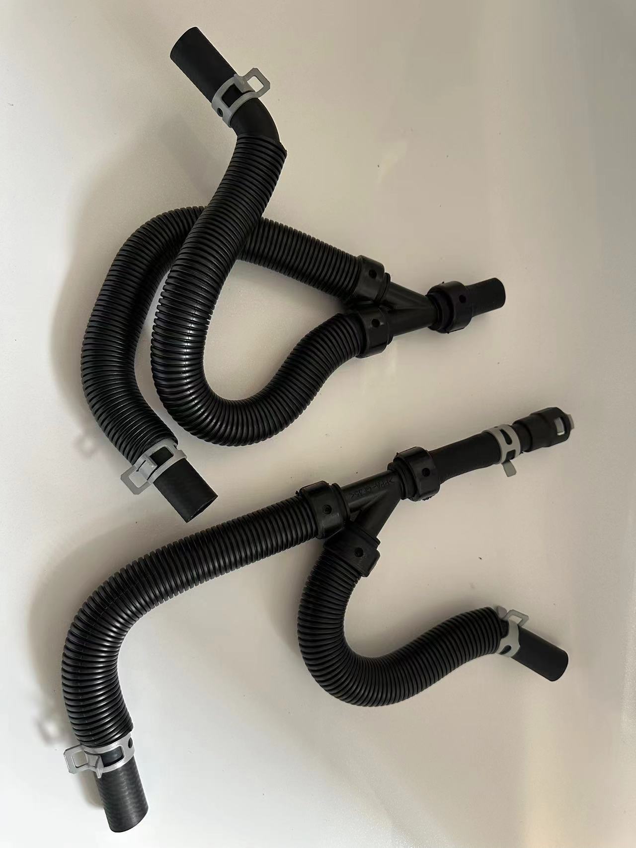 Suitable for 4677603AB,4677603AC,4677603AD,4677603AE,4677603AF water pipe
