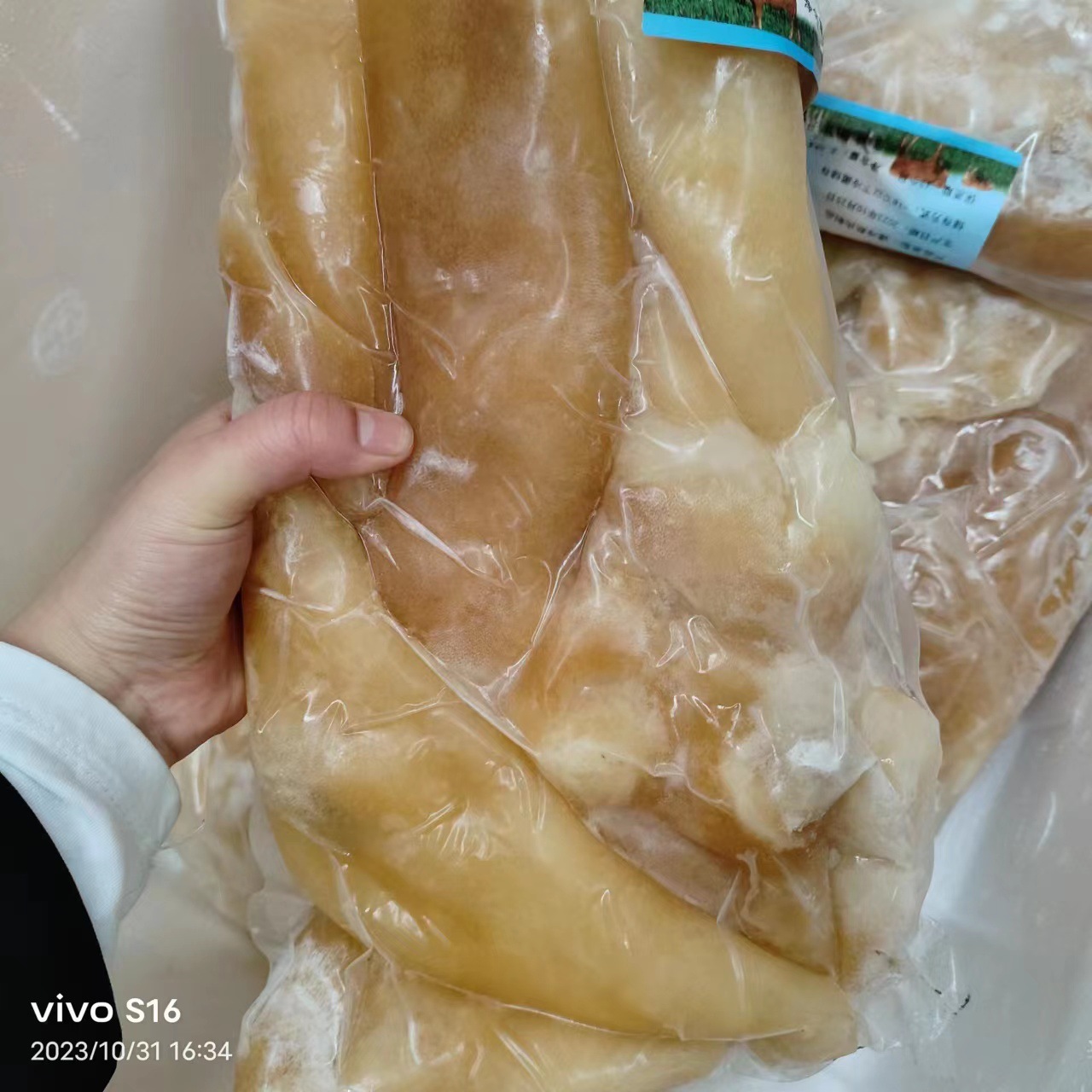 农家全熟黄牛头皮冷冻牛蹄皮半成品全熟跑江湖地摊厂家半成品批发