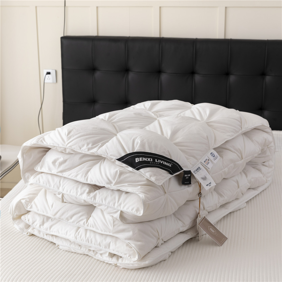 Autumn And Winter Light Luxury Niuhua Craftsman95 White Goose Down Quilt Is Light And Close-fitting, Warm And Breathable, High-end Down Quilt Core