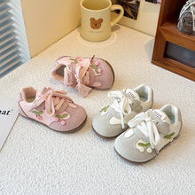 女童运动鞋2025春秋新款儿童小樱桃刺绣女孩阿甘鞋冬季加绒防滑