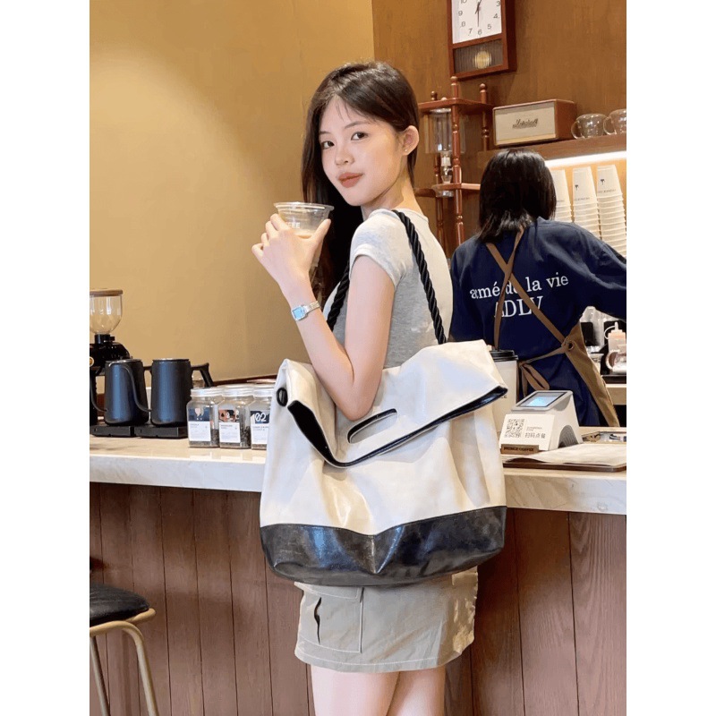 Women's 2025 New Trendy Fashion Wide Strap Crossbody Bag Luxury Versatile Messenger Bag For School And Commuting Tote - Thumbnail 4