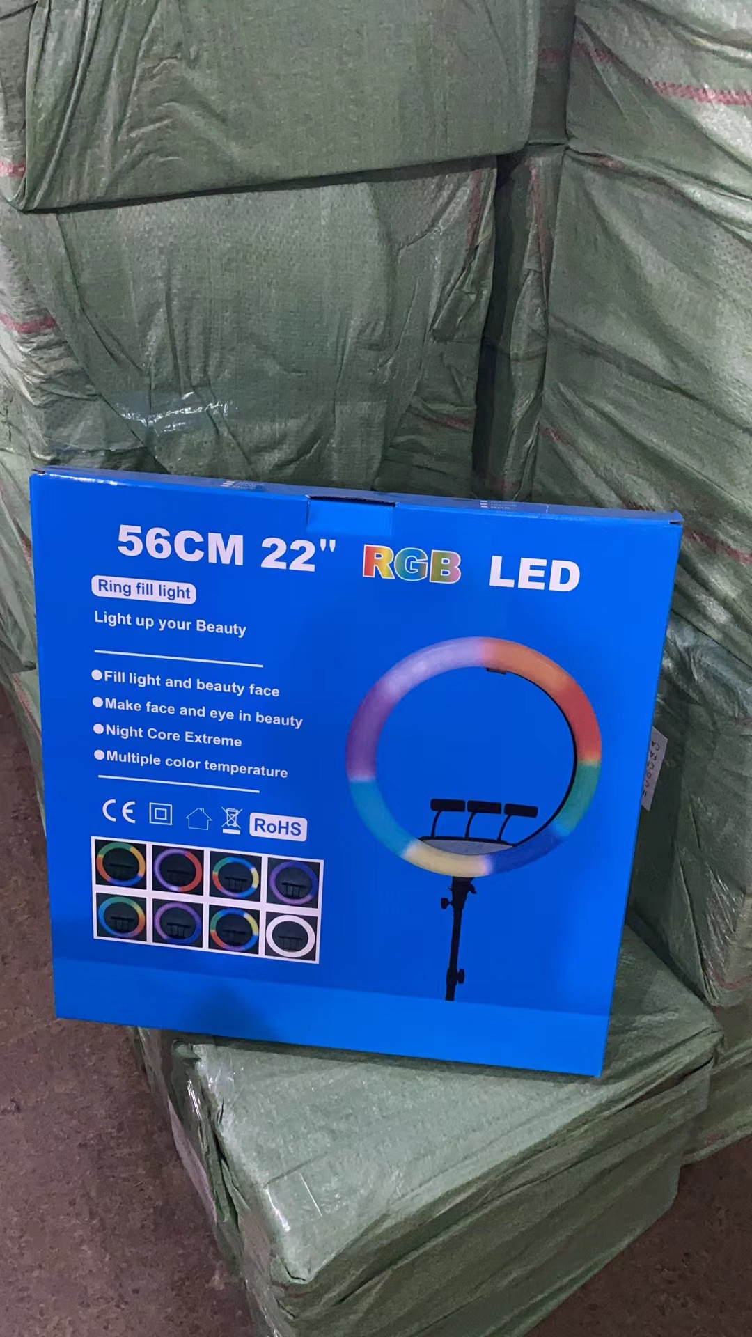 Fábrica de lámparas de transmisión en vivo 22 pulgadas RGB conjunto de lámparas con soporte de 2 metros bolso control remoto 22 pulgadas