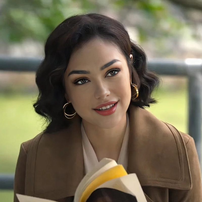 En stock peluca femenina cuñada loca mismo estilo de pelo corto y rizado francés perm Photo full Top hair set soporte de una sola pieza de entrega