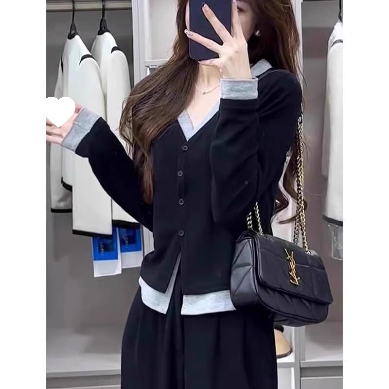 黑色假两件V领长袖T恤女春秋新款大码胖mm打底衫修身显瘦开衫上衣|undefined