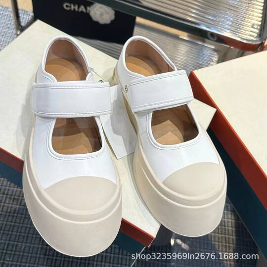High Version of Mary Jane Shoes for Women, Versatile Big-Toe Shoes with Velcro, Ugly Retro Flats, Thick-Soled Stereo Logo Platform Shoes