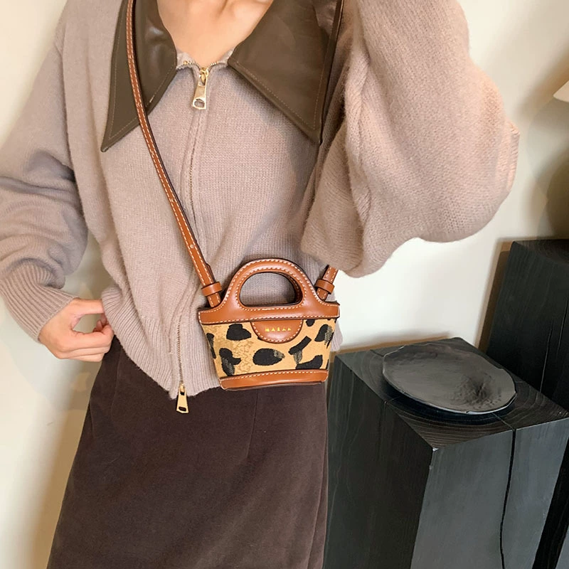 Brand children's small cloth, handheld basket, shoulder bag, internet celebrity, Korean style, South Korea
