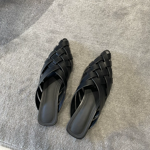 Чёрный