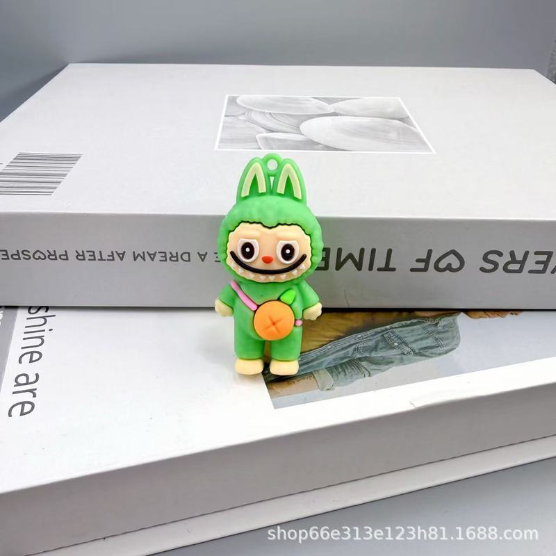 新しいクロスボーダー漫画ラブブ小さな羊人形キーホルダーペンダント軟質プラスチック立体かわいいキーホルダー卸売|undefined